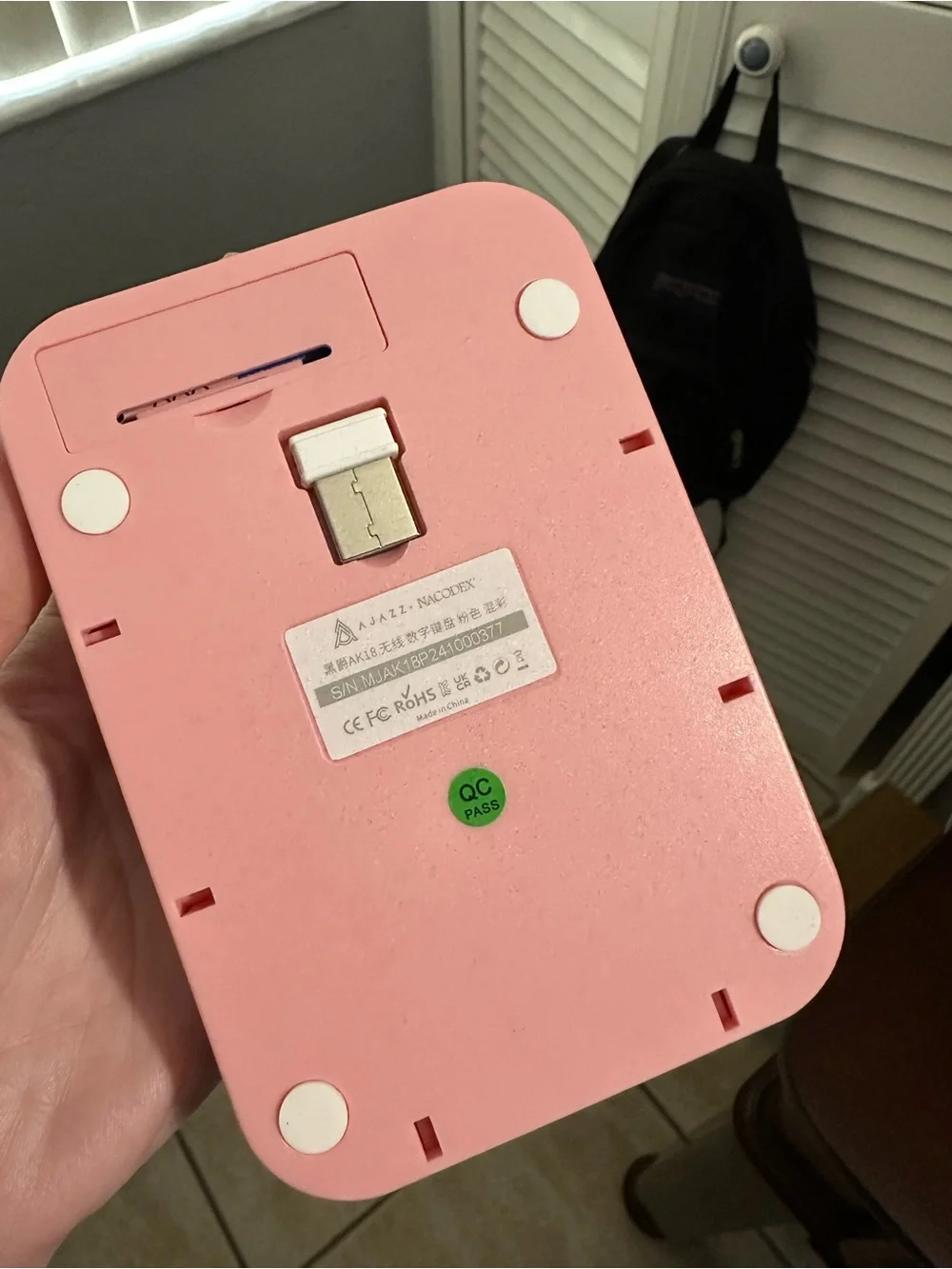 Pink Key Wireless Number Pad Creamy Sound & White Bluetooth Keyboard for iPads